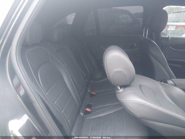 2020 MERCEDES-BENZ GLC 300 8