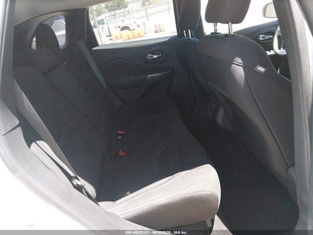 2019 JEEP CHEROKEE LATITUDE 4X4 8