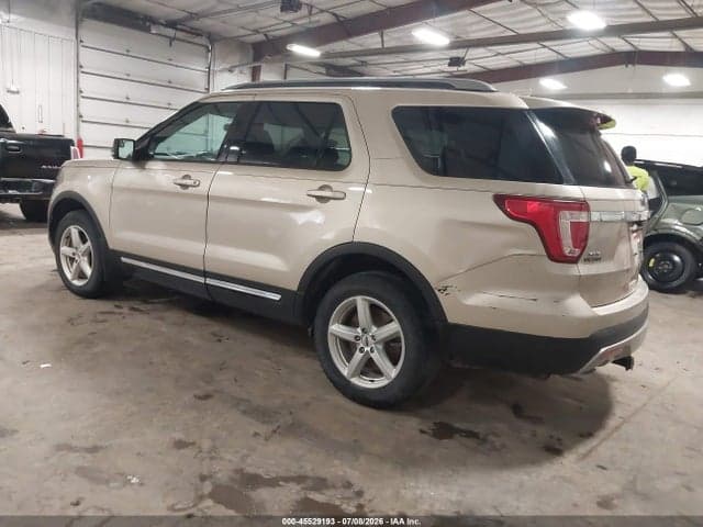 2017 FORD EXPLORER XLT 3