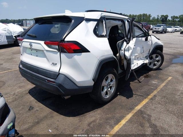 2021 TOYOTA RAV4 XLE 4