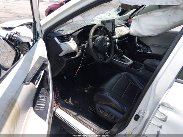 2021 TOYOTA RAV4 XLE 5