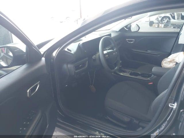 2026 KIA K4 LX 5