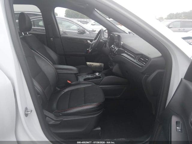 2025 FORD ESCAPE ST-LINE SELECT 5