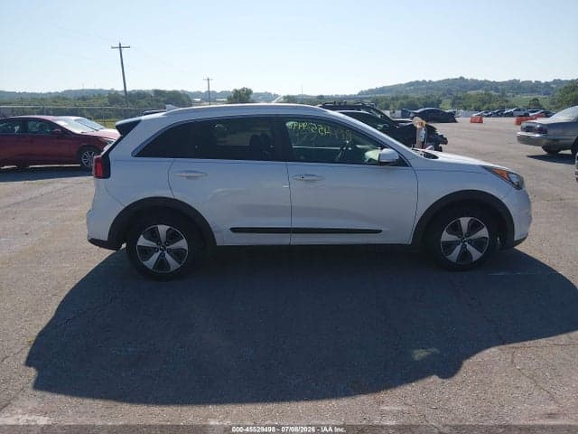2017 KIA NIRO EX 13
