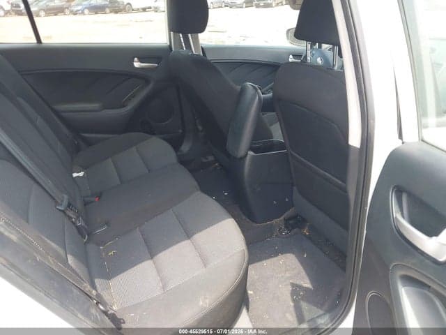 2017 KIA FORTE LX 8