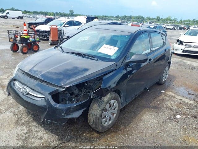 2017 HYUNDAI ACCENT SE 2