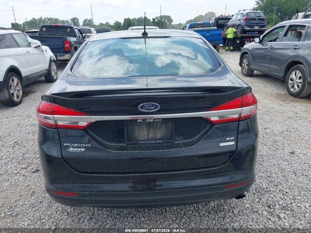 2017 FORD FUSION SE 16