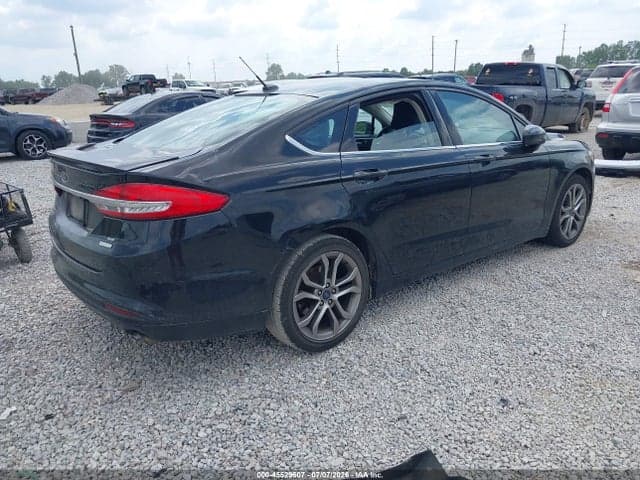 2017 FORD FUSION SE 4