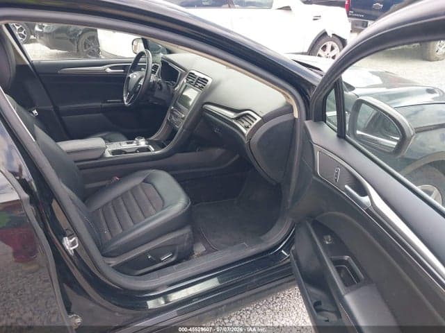 2017 FORD FUSION SE 5