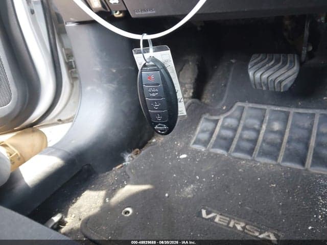 2020 NISSAN VERSA SV XTRONIC CVT 11