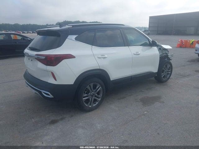 2023 KIA SELTOS S 4