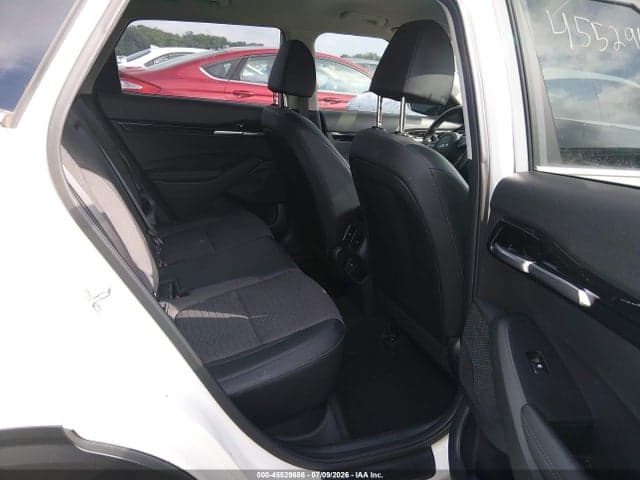 2023 KIA SELTOS S 8