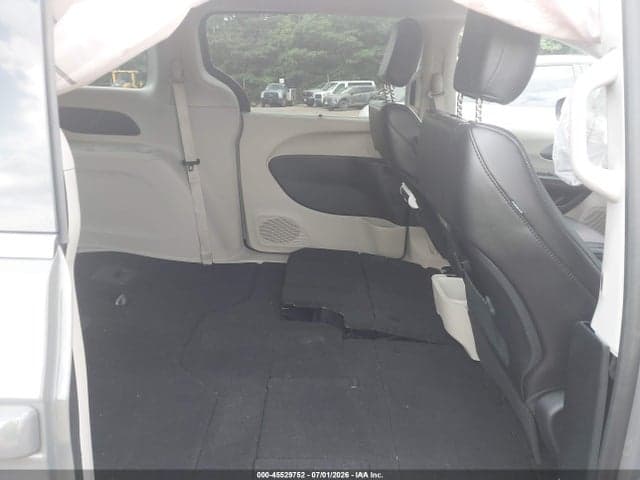2023 CHRYSLER PACIFICA TOURING L AWD 8