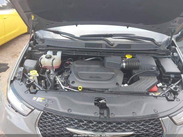 2023 CHRYSLER PACIFICA TOURING L AWD 10