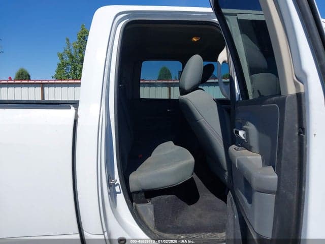 2017 RAM 1500 SLT 8