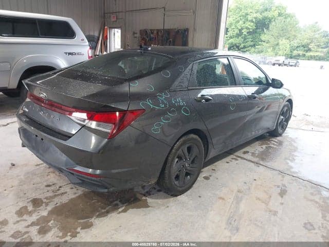 2021 HYUNDAI ELANTRA SEL 4