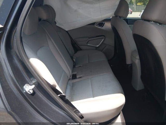 2025 KIA SOUL LX 8