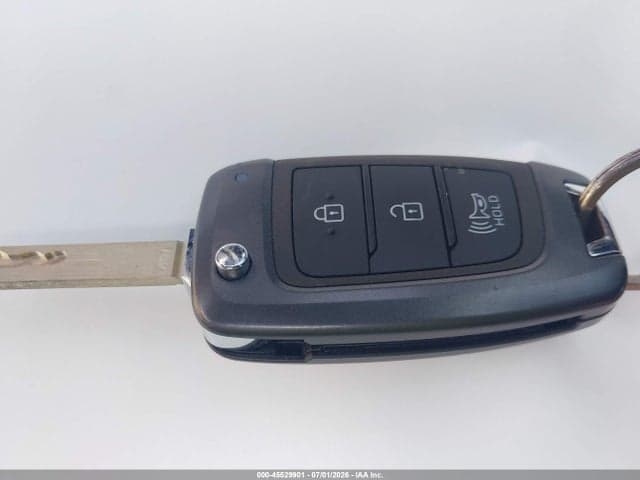 2022 HYUNDAI SANTA FE SE 11