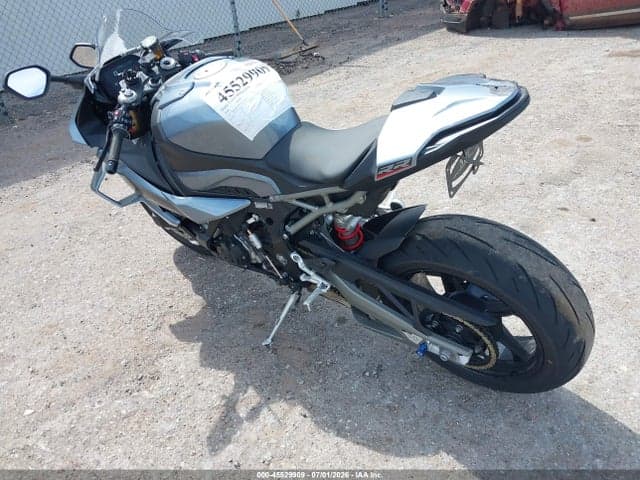 2026 BMW S 1000 RR 3