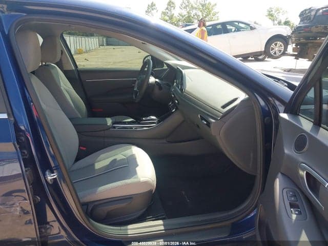 2022 HYUNDAI SONATA SEL 5