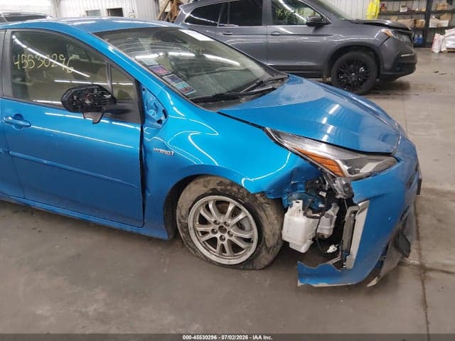 2022 TOYOTA PRIUS XLE AWD-E 6