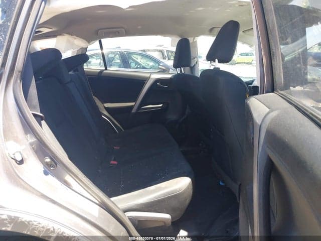 2016 TOYOTA RAV4 LE 8