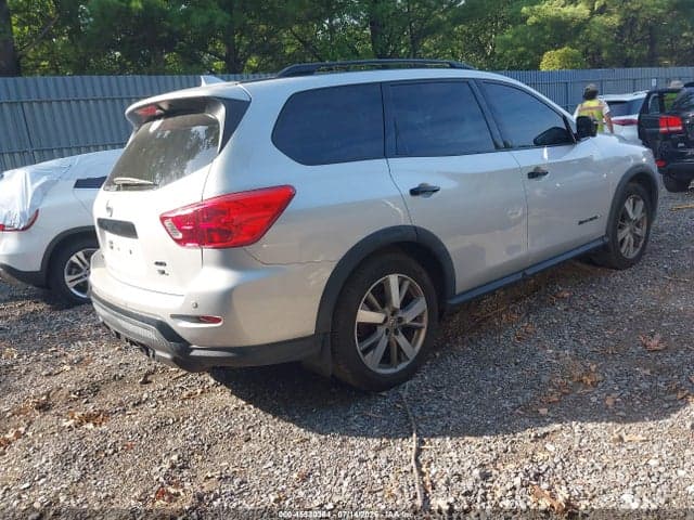 2019 NISSAN PATHFINDER SL 4