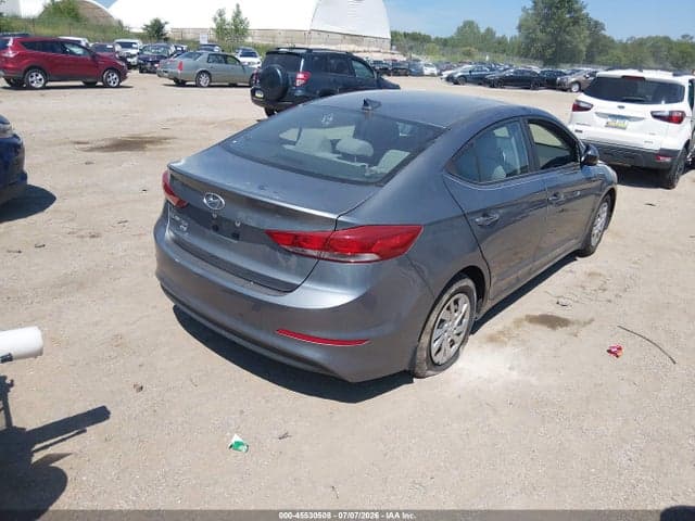 2017 HYUNDAI ELANTRA SE 4