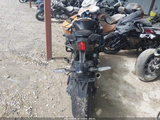 2025 YAMAHA YZFR7 6