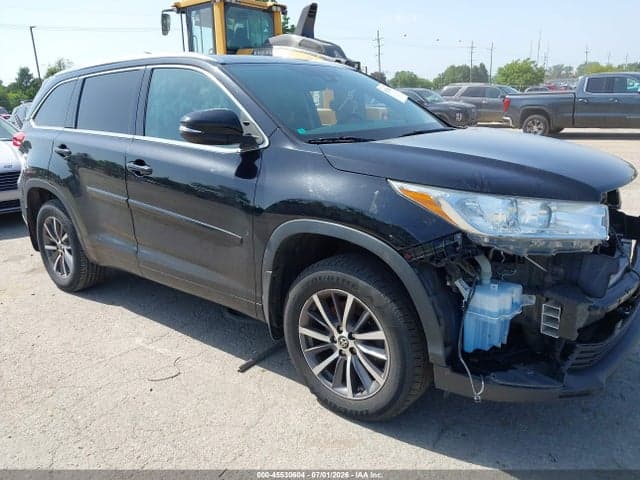 2018 TOYOTA HIGHLANDER XLE 1