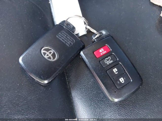 2018 TOYOTA HIGHLANDER XLE 11