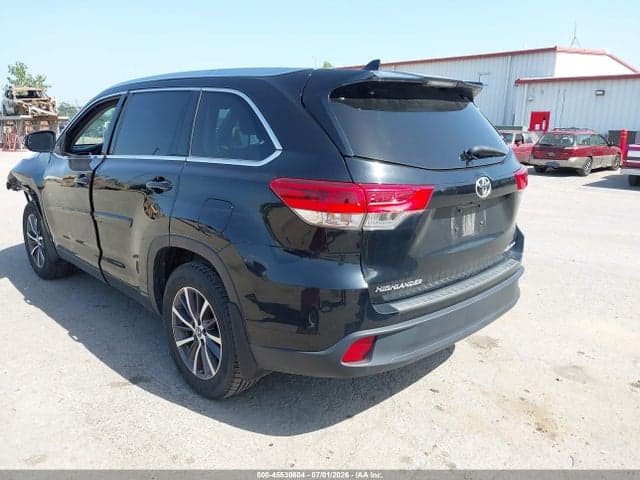 2018 TOYOTA HIGHLANDER XLE 3