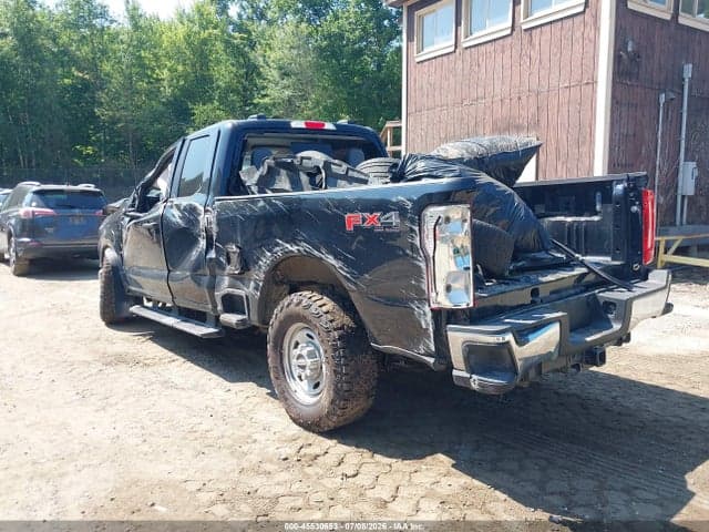 2026 FORD F-250 XL 3