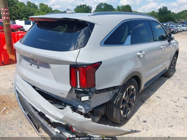 2025 KIA SORENTO S 4