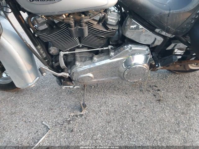 2023 HARLEY-DAVIDSON FLHCS 9