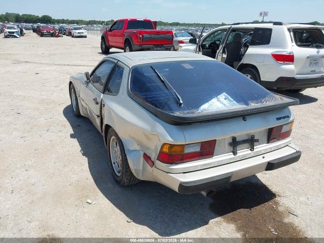 1986 PORSCHE 944 3