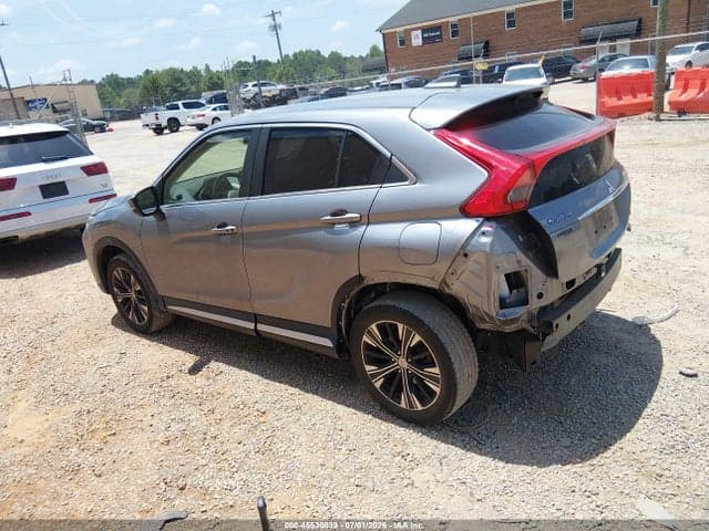 2018 MITSUBISHI ECLIPSE CROSS SE/SEL 3