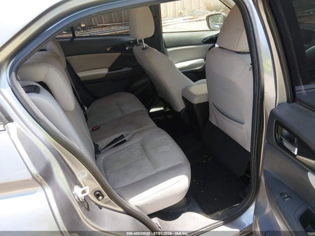 2018 MITSUBISHI ECLIPSE CROSS SE/SEL 8