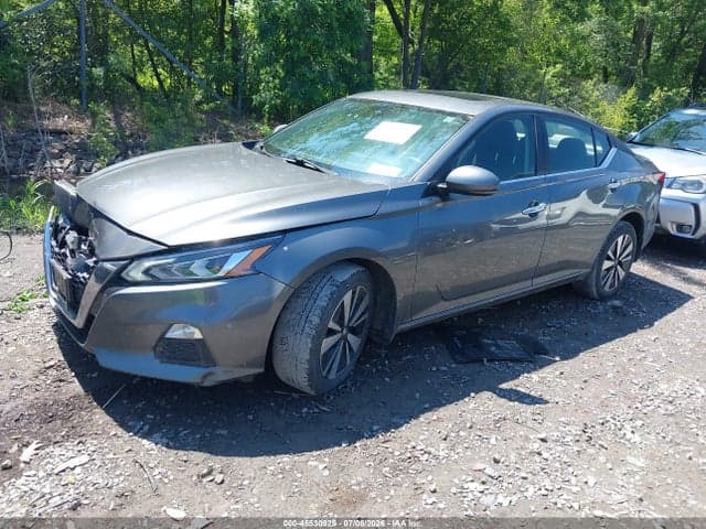 2022 NISSAN ALTIMA SV INTELLIGENT AWD 2