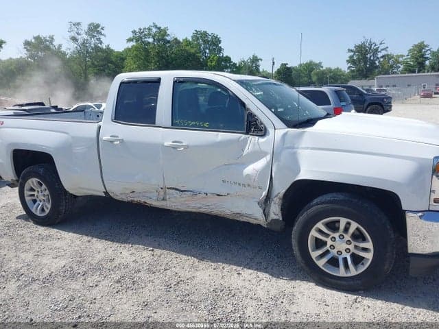 2017 CHEVROLET SILVERADO 1500 LT 6