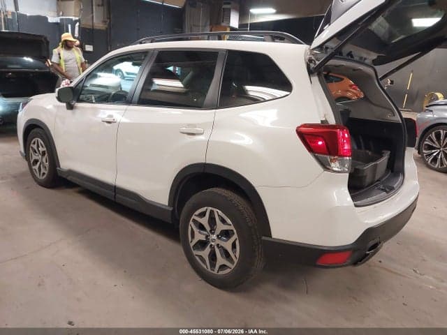 2024 SUBARU FORESTER PREMIUM 3