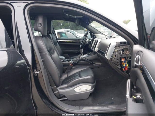 2017 PORSCHE CAYENNE 5