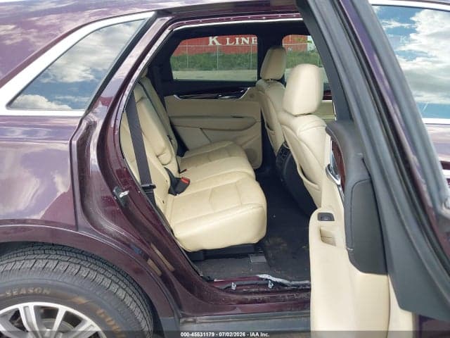 2017 CADILLAC XT5 LUXURY 8