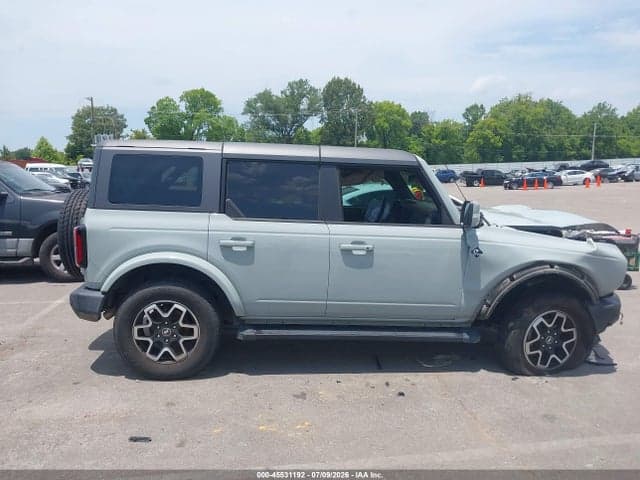 2024 FORD BRONCO OUTER BANKS 13