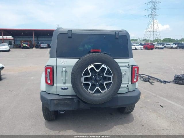 2024 FORD BRONCO OUTER BANKS 16