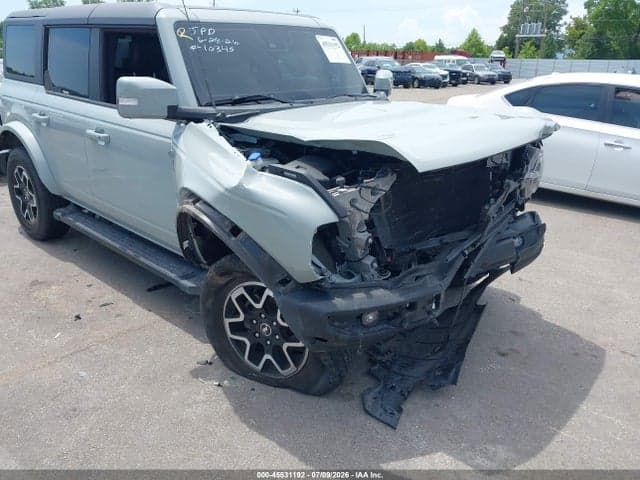 2024 FORD BRONCO OUTER BANKS 17