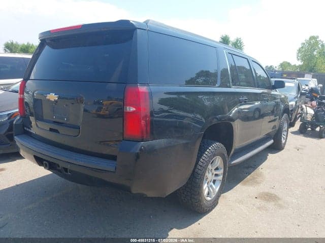 2018 CHEVROLET SUBURBAN LT 4