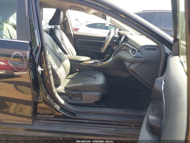 2021 TOYOTA CAMRY SE 5