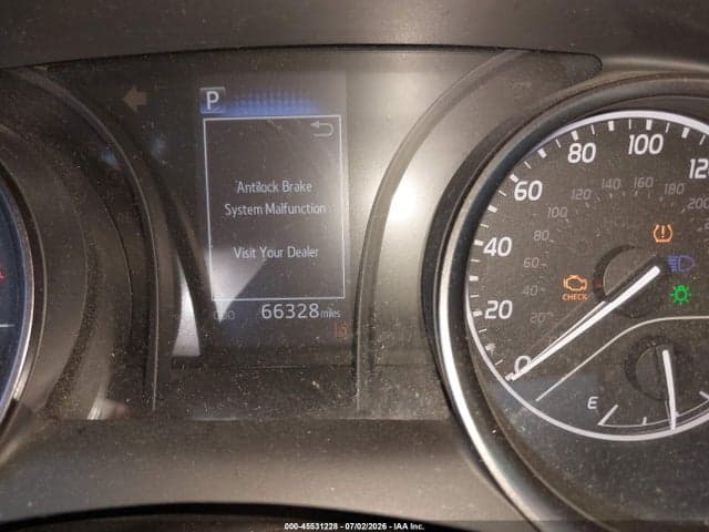 2021 TOYOTA CAMRY SE 7
