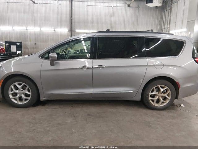 2017 CHRYSLER PACIFICA TOURING-L 15